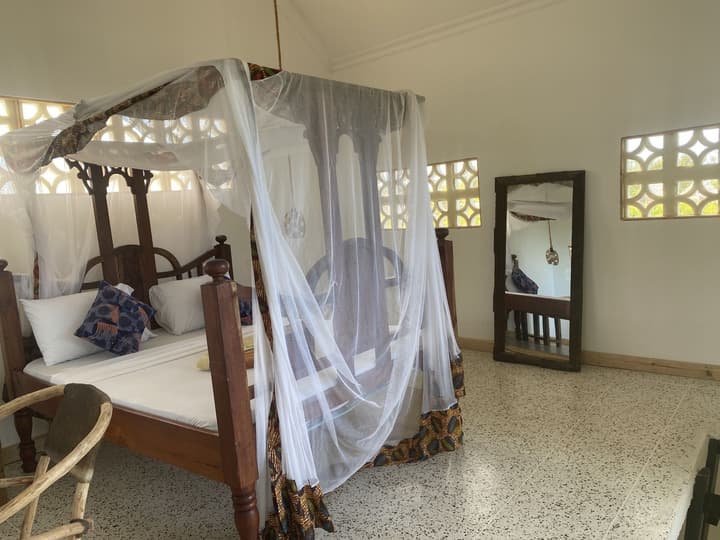Mbuyuni Beach Village - Bungalows