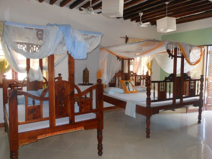 Mbuyuni Beach Village - Bungalows