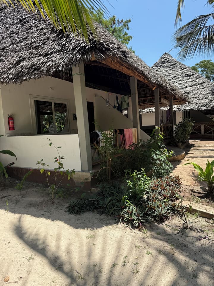 Mbuyuni Beach Village - Bungalows