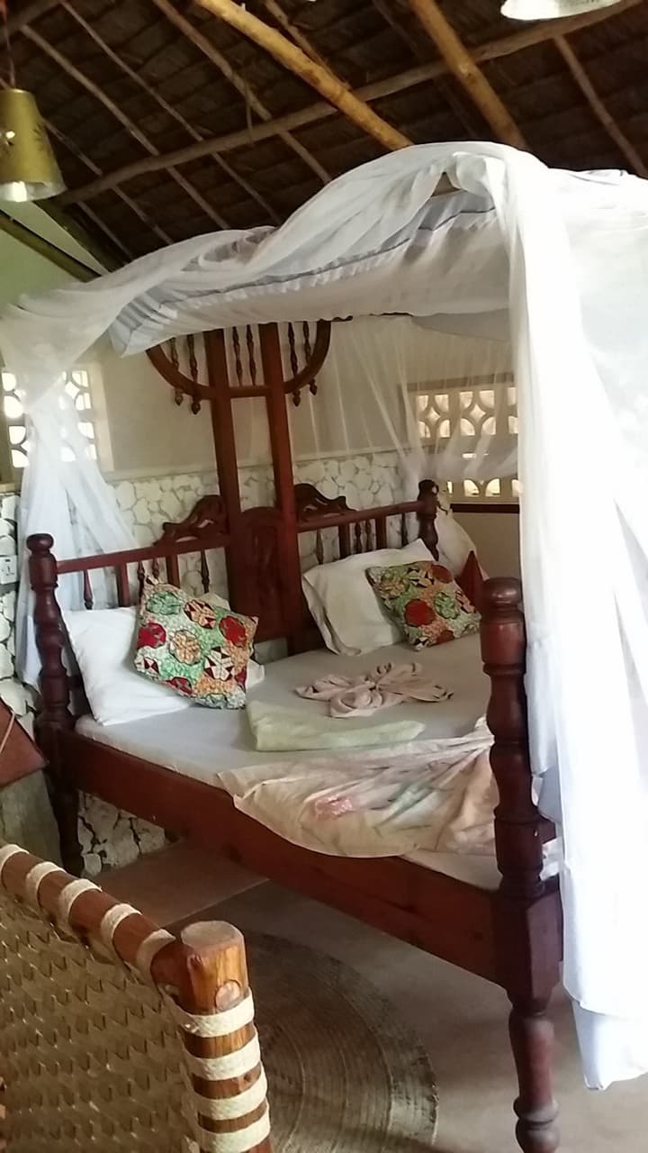 Mbuyuni Beach Village - Bungalows