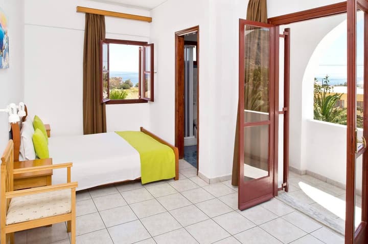 Hotel Makarios