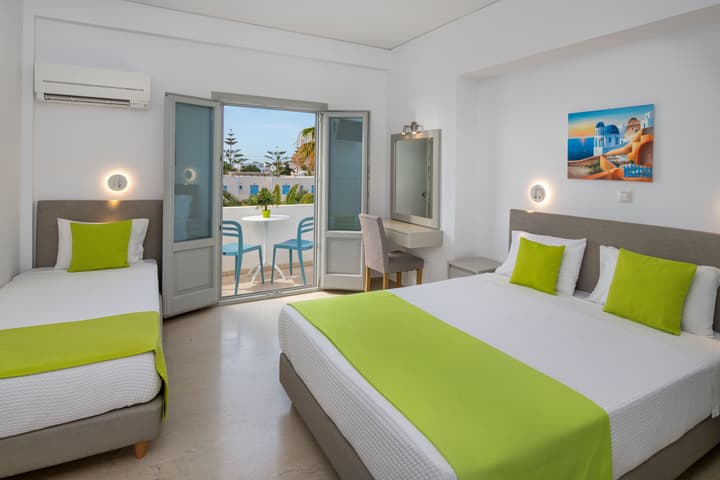 Hotel Makarios