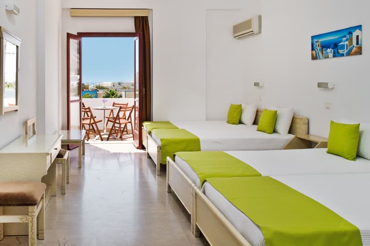 Hotel Makarios