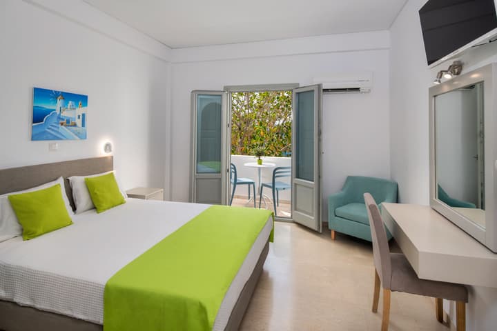 Hotel Makarios