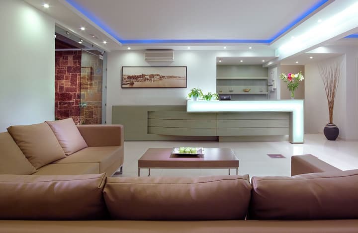 Elotis Suites