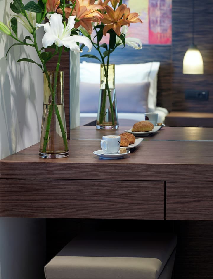 Elotis Suites