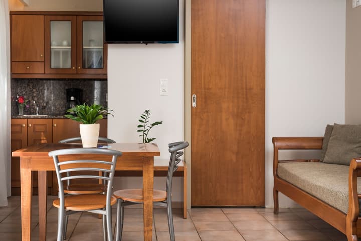 Elotis Suites
