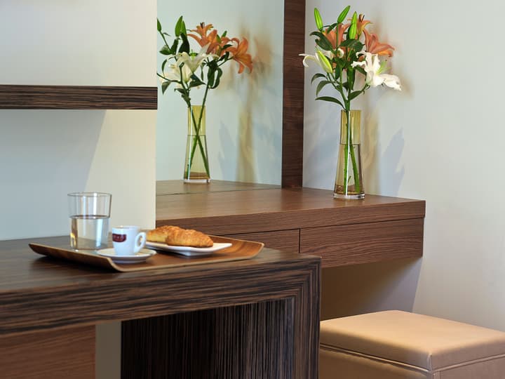 Elotis Suites