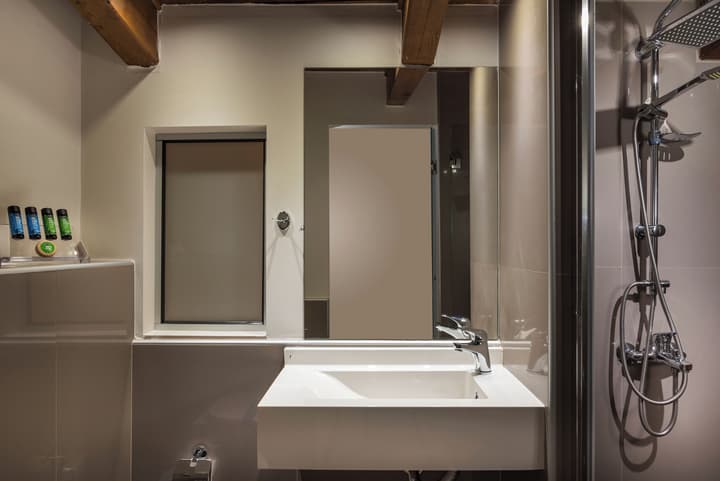Elotis Suites