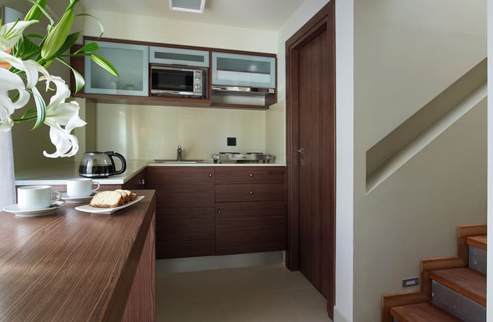 Elotis Suites