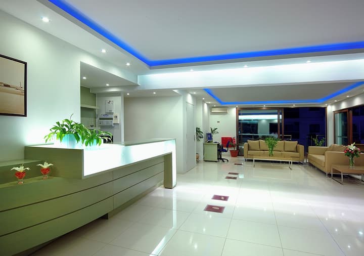 Elotis Suites