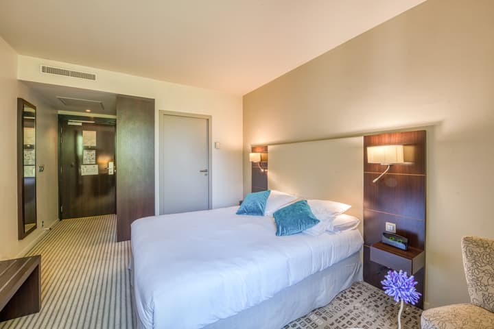 Mercure Aix-en-Provence La Duranne Gare TGV