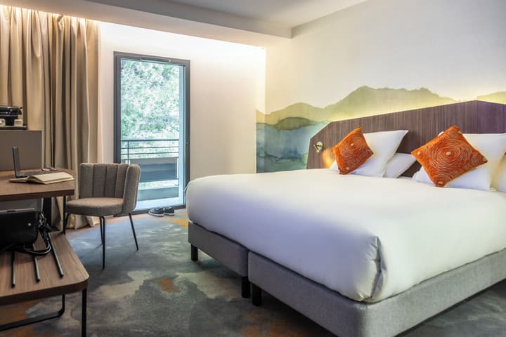 Mercure Aix-en-Provence La Duranne Gare TGV