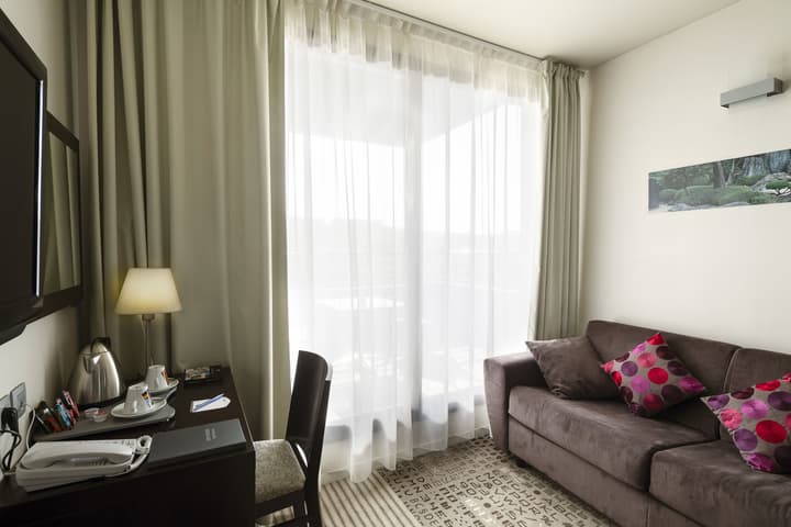 Mercure Aix-en-Provence La Duranne Gare TGV