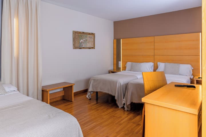 Hotel Serrano