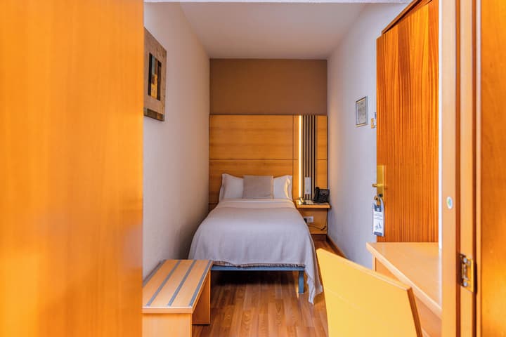 Hotel Serrano