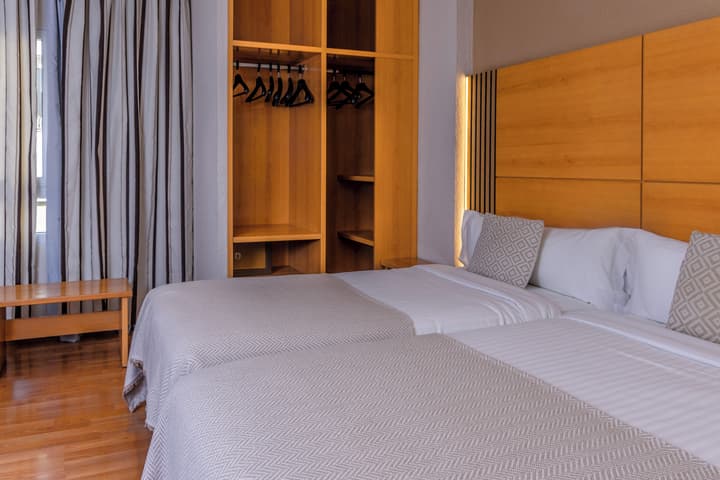 Hotel Serrano