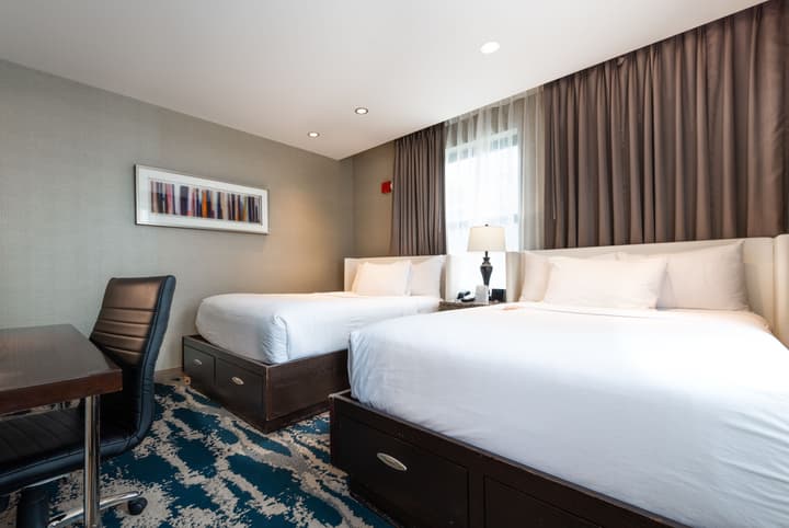Hotel Felix River North/Magnificent Mile