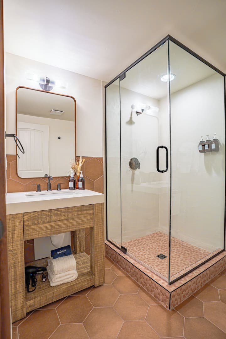 Petty Ranch Inn