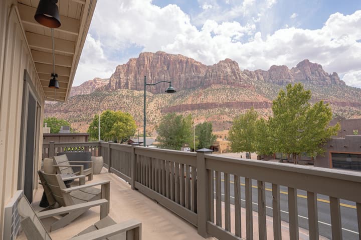 Petty Ranch Inn