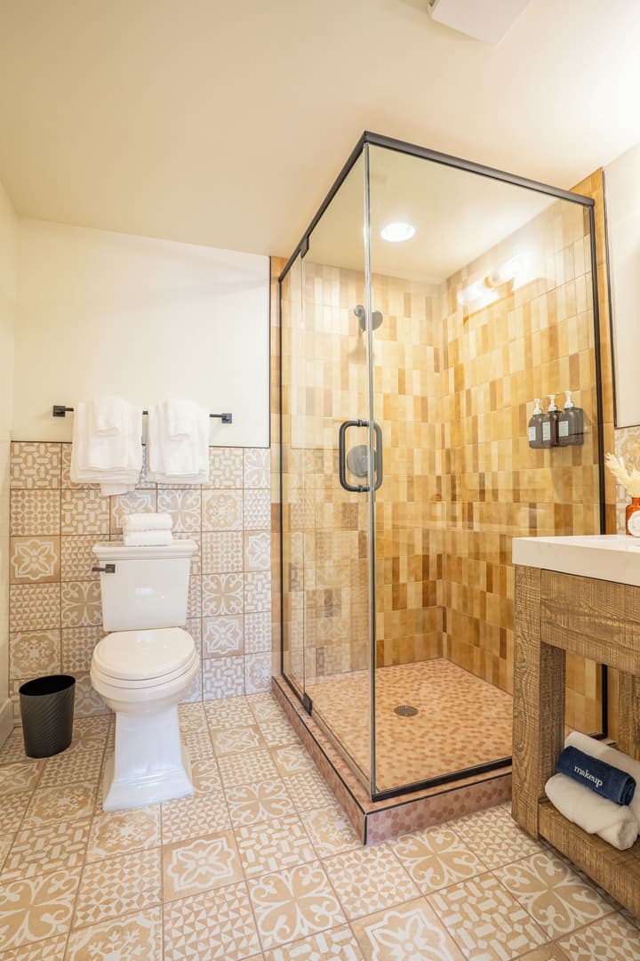 Petty Ranch Inn