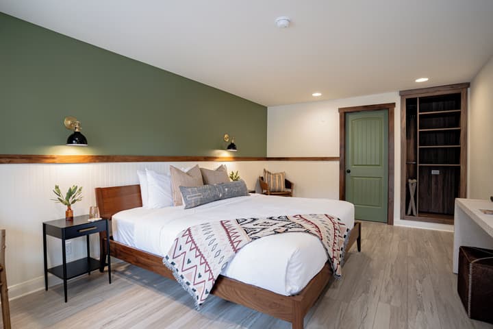Petty Ranch Inn