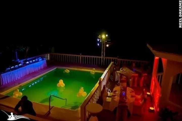 Retreat Guesthouse Luxury Suites
