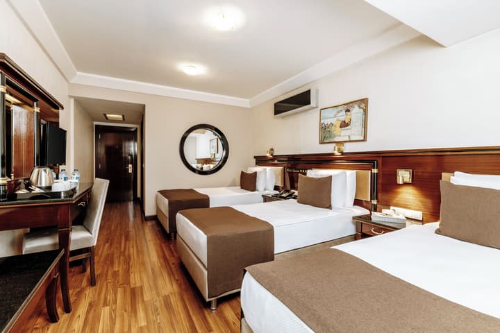 Hotel Mosaic