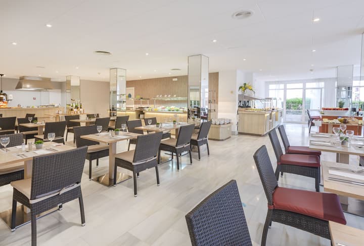 Hotel JS Miramar