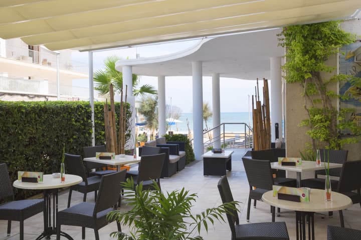 Hotel JS Miramar