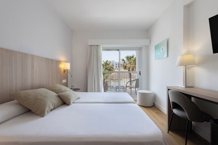 Hotel JS Miramar