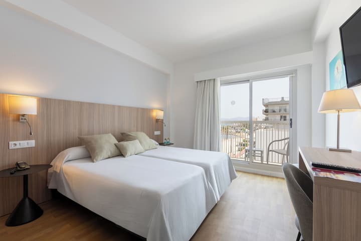 Hotel JS Miramar