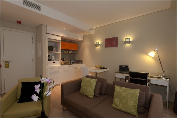 B-aparthotel Grand Place