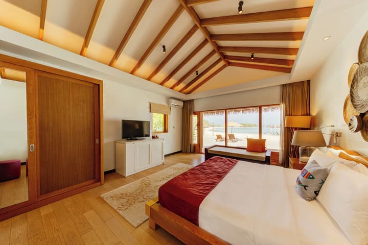 Cinnamon Dhonveli Maldives - Complimentary Speedboat Return for 2 pax on 7 nights or more stays valid to 31 Oct 2026 & up to 2 kids stay