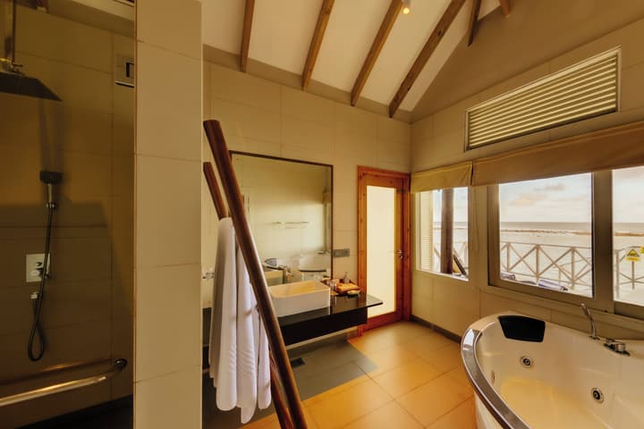 Cinnamon Dhonveli Maldives - Complimentary Speedboat Return for 2 pax on 7 nights or more stays valid to 31 Oct 2026 & up to 2 kids stay