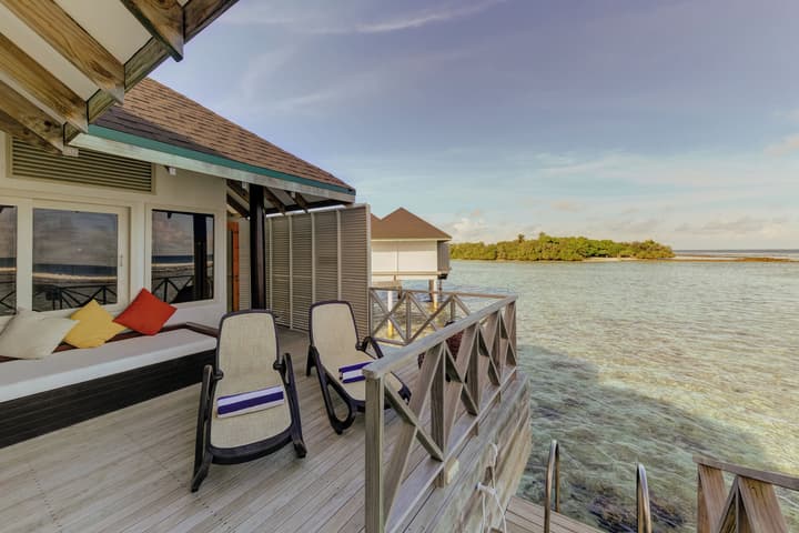 Cinnamon Dhonveli Maldives - Complimentary Speedboat Return for 2 pax on 7 nights or more stays valid to 31 Oct 2026 & up to 2 kids stay