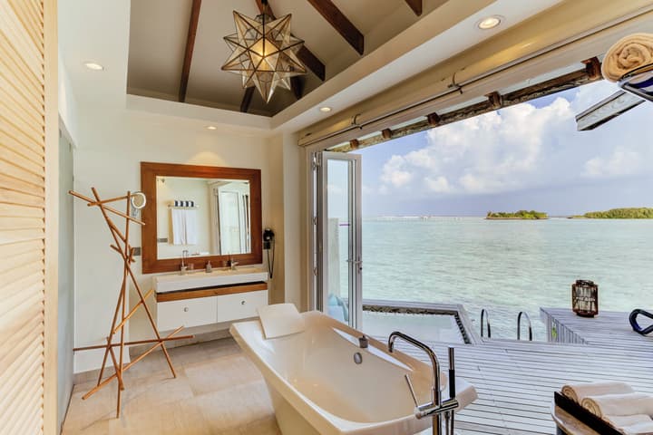 Cinnamon Dhonveli Maldives - Complimentary Speedboat Return for 2 pax on 7 nights or more stays valid to 31 Oct 2026 & up to 2 kids stay