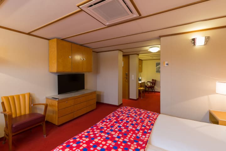 ss Rotterdam Hotel & Restaurants