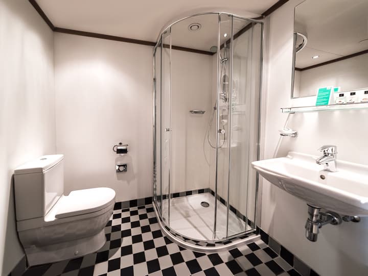 ss Rotterdam Hotel & Restaurants