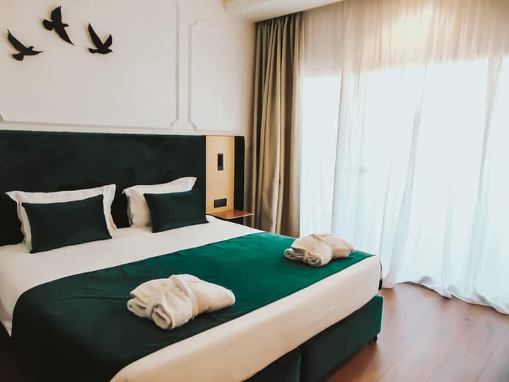 Ajax Hotel