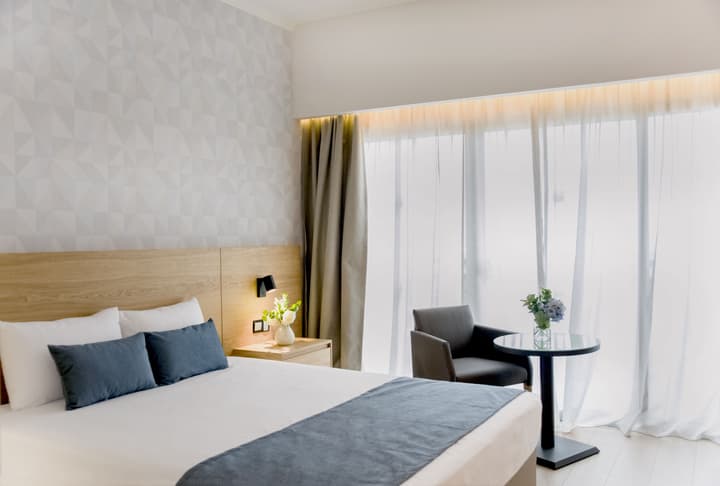 Ajax Hotel