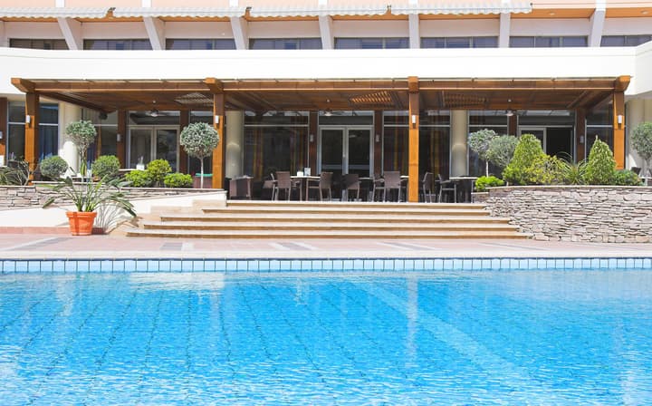 Ajax Hotel