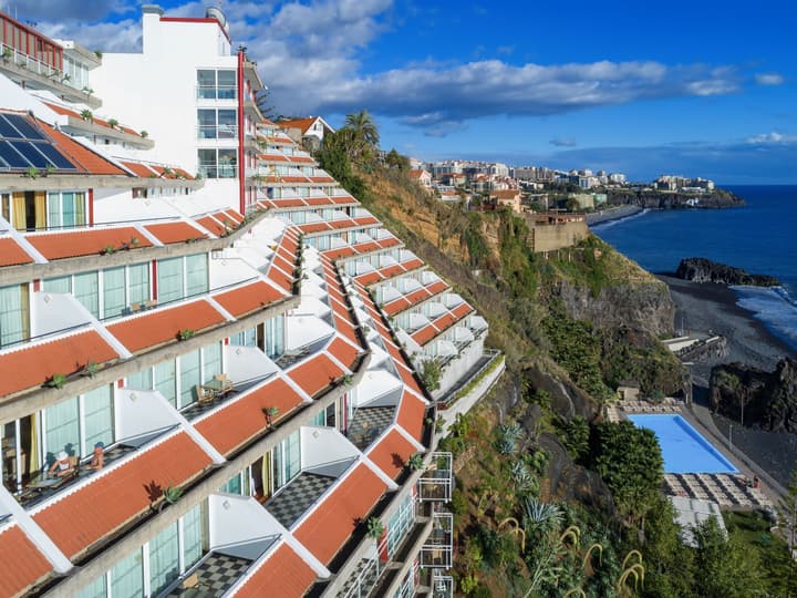 Hotel Orca Praia – Adults Only