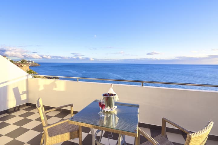 Hotel Orca Praia – Adults Only