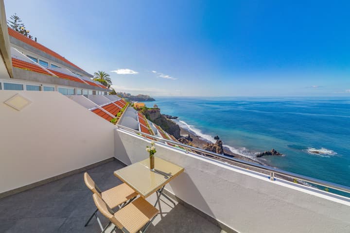 Hotel Orca Praia – Adults Only