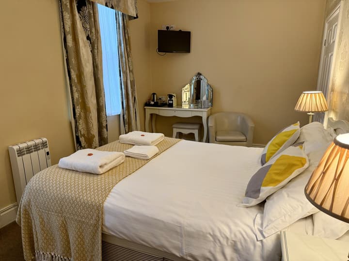 The Crescent Guest House