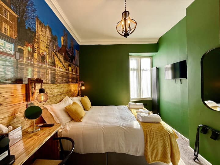 The Crescent Guest House