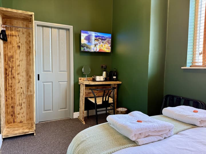 The Crescent Guest House