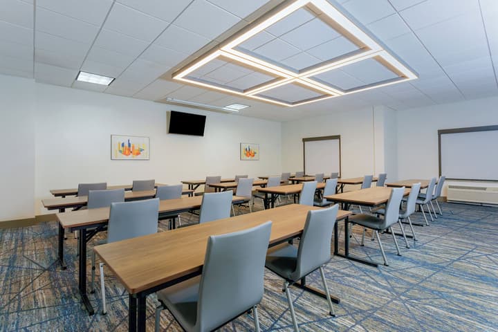 Holiday Inn Express Hotel & Suites Ocoee East by IHG