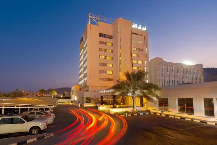 Al Falaj Hotel